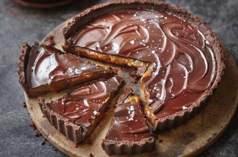 No bake salted caramel tart