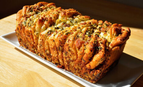 Bacon Cheese Pull Apart Bread