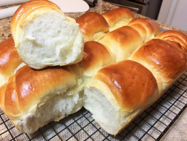 Condensed Milk Bread Rolls