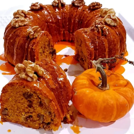 Pumpkin Bundt Cake