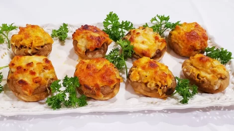 Stuffed Mushrooms with Chicken and Cheese
