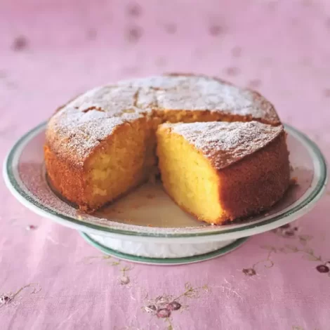 An easy vanilla cake
