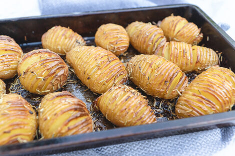 Hasselback Potatoes with Garlic and Rosemary