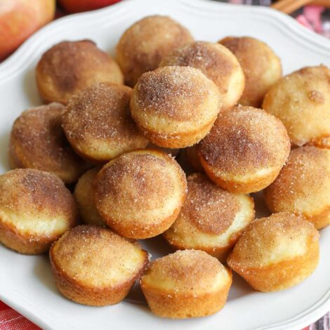 Mini Applesauce Muffins