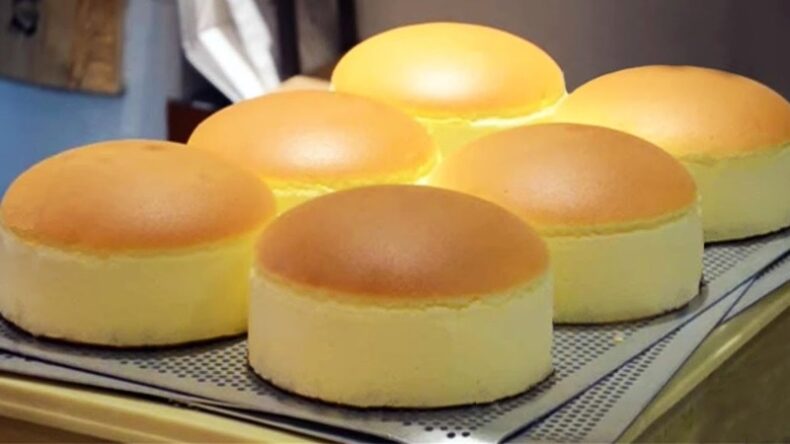 Fluffy Jiggly Japanese Cheesecake