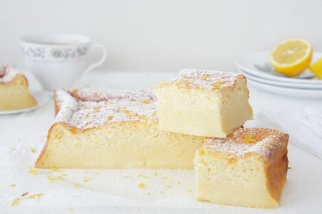 Lemon custard magic cake