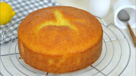 Luscious Lemon Drizzle Cake