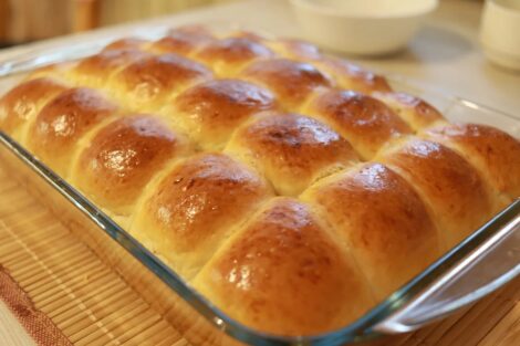 Yogurt Bread Rolls