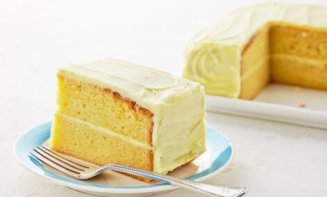 White Chocolate Fluffy Cake