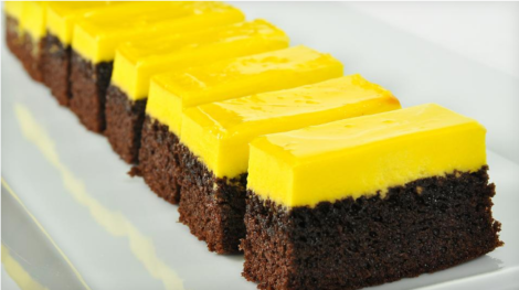 Easy Chocolate Cake With Lemon Icing