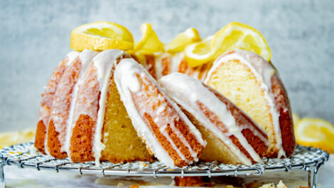 Lemon Sour Cream Pound Cake