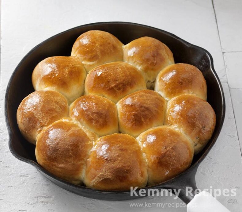 castiron rosemary buns recipetile