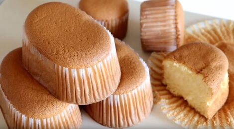 Soft And Fluffy Honey Castella Cakes