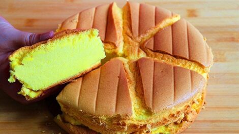 Moist and Fragrant Pandan Cake