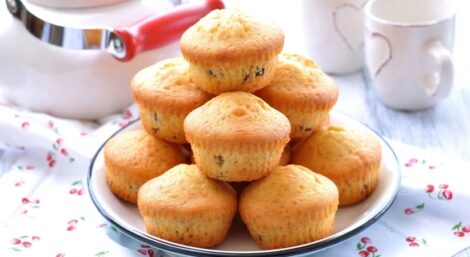 Semolina Orange Cupcakes