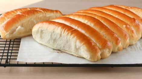 Really Soft and Fluffy Milk Bread