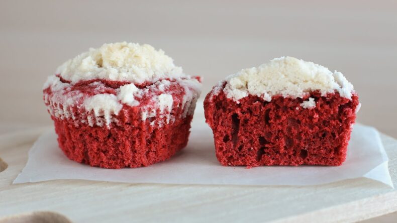 Red Velvet Crumb Muffin
