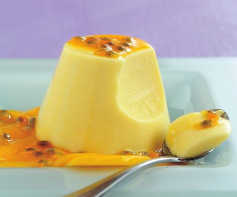 Passionfruit panna cotta with mango