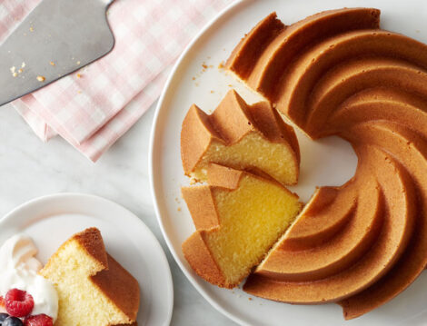 Buttery pound cake