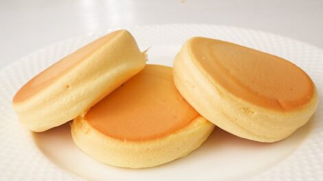 Soft fluffy pancakes