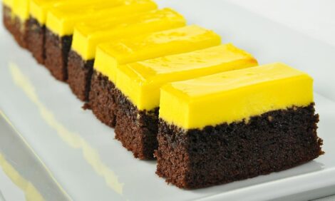 Chocolate Cake With Lemon Icing