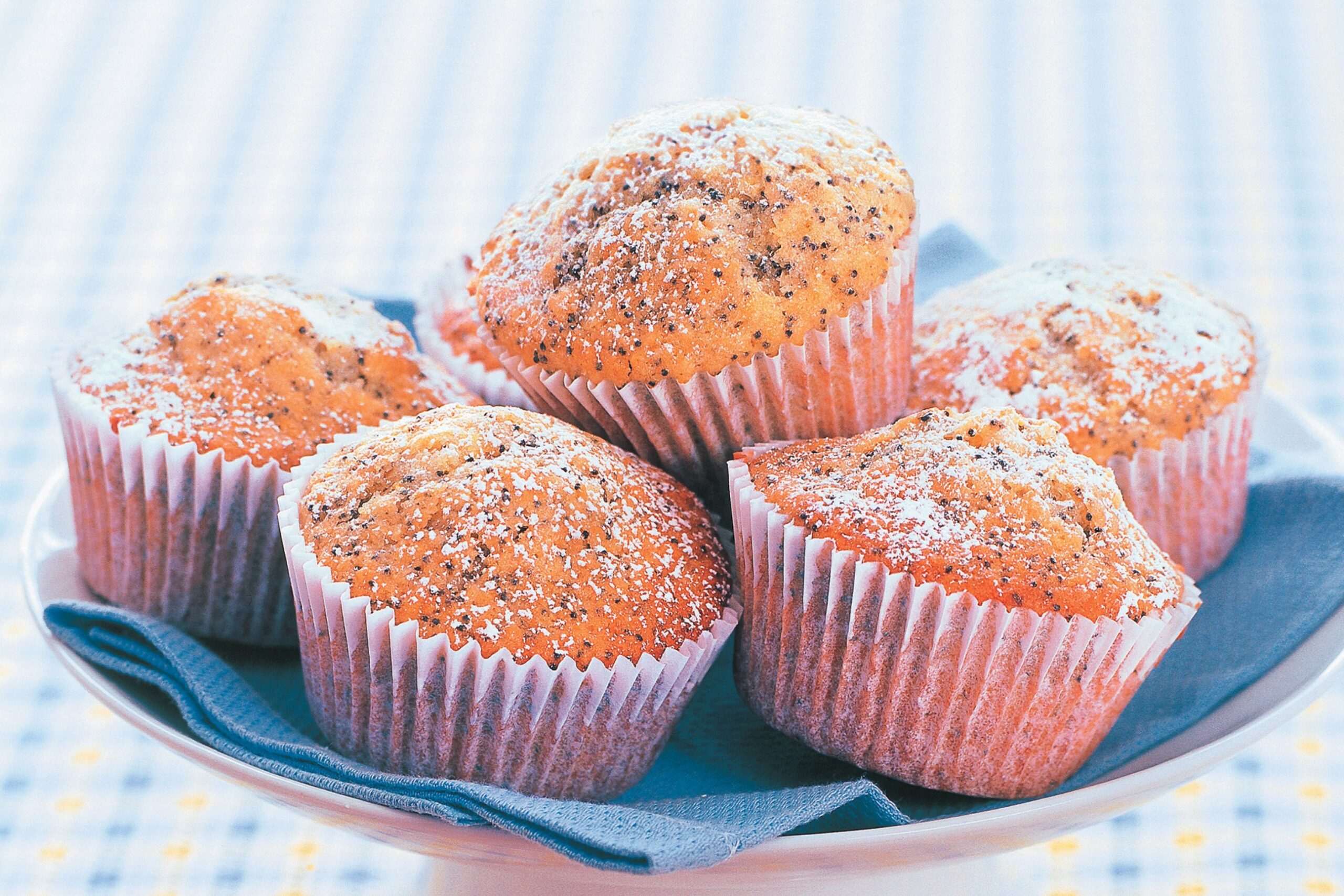 how-to-make-lemon-poppy-seed-muffin