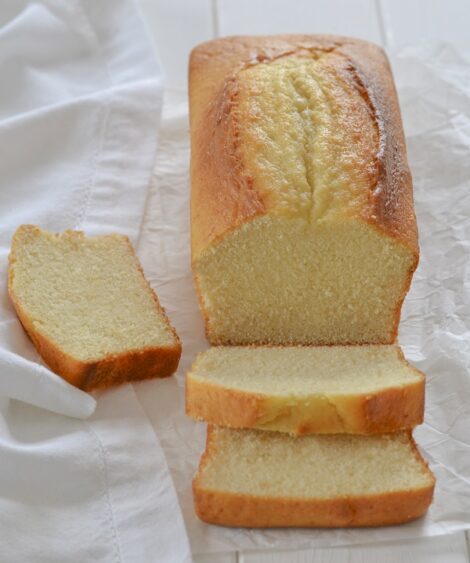 CREAM PLUMCAKE