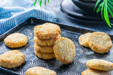 Coconut biscuits1