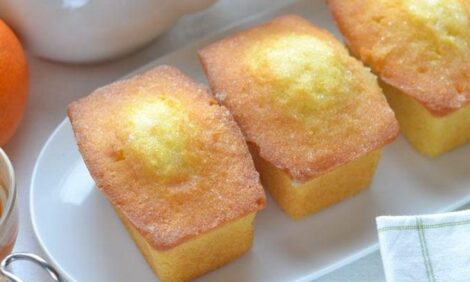 Soft and delicious mini orange cakes2
