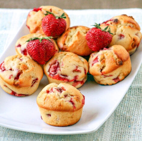 coconut strawberry muffins3