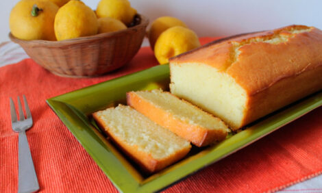 Soft lemon plumcake