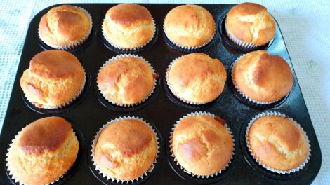 snowflake vanilla muffins