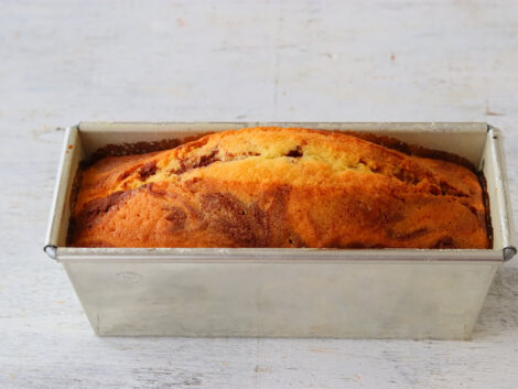 Chocolate marble pound cake