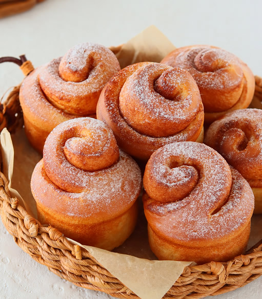 Cinnamon Roll Muffins