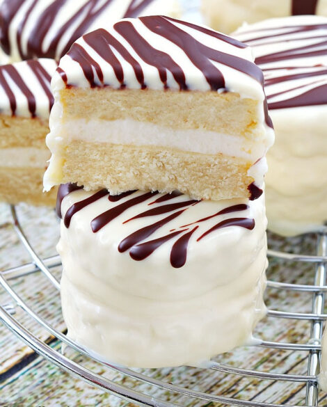 Copycat zebra cakes recips