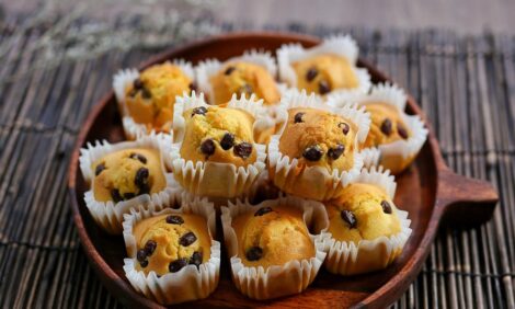 Fluffy Vanilla Raisin Muffins Recipe