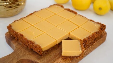 Super Easy Creamy Lemon Bars