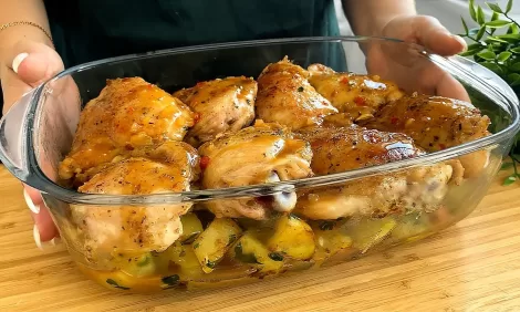 Baked delicious honey chicken thighs