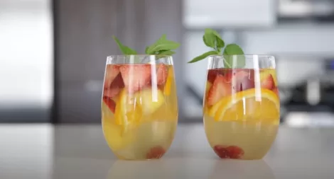 Easy White Sangria