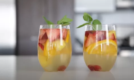 Easy White Sangria