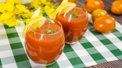 Spicy Tomato Cucumber Smoothie