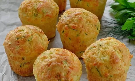 Zucchini muffins with cheese