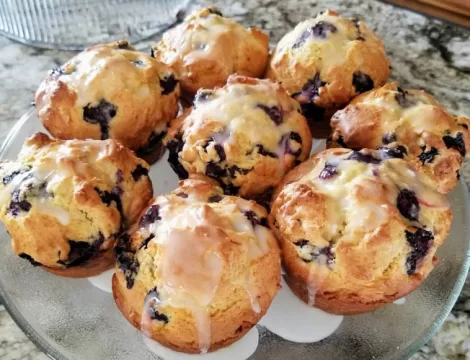 streusel crumbs topped Lemon Blueberry Muffins