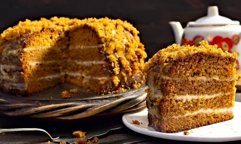 Lazy honey cake