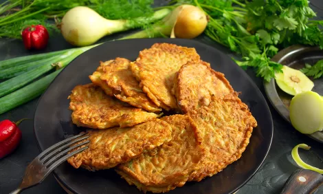 Zucchini pancakes with herbs