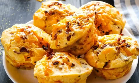 Cheese and Bacon Cornbread Muffins recipes