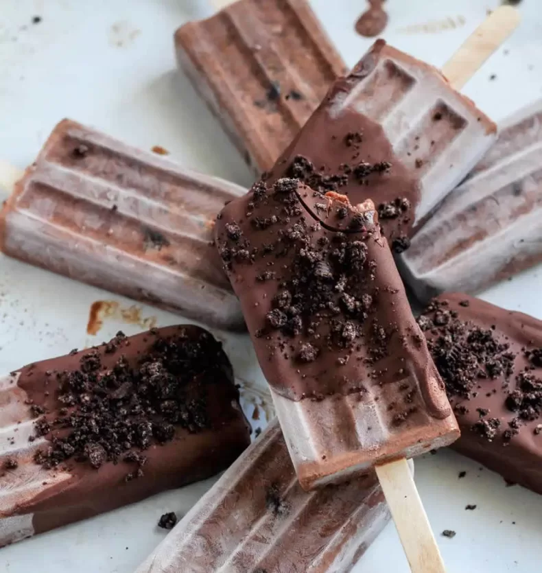 Creamy chocolate fudgesicles