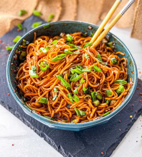 Delicious Chili Scallion Noodles recipes